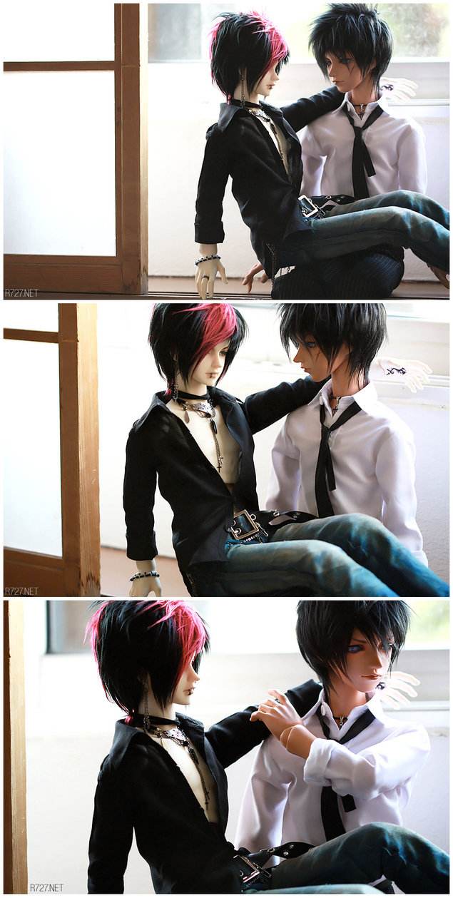 :: dollfie ::