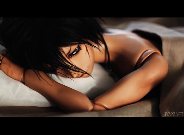 :: dollfie ::
