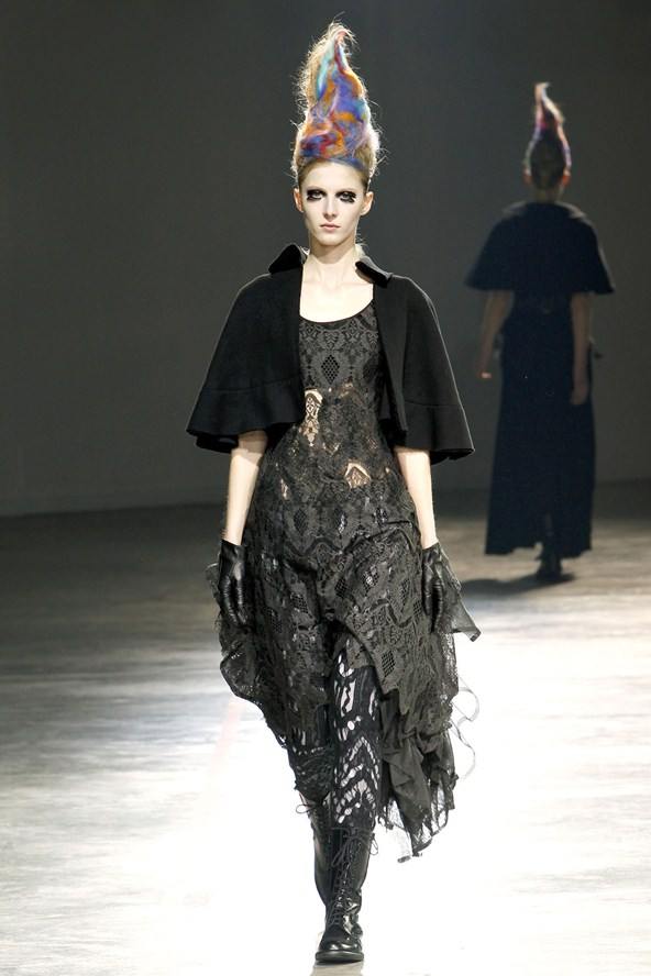 Yohji Yamamoto : Autumn/Winter 2011-12