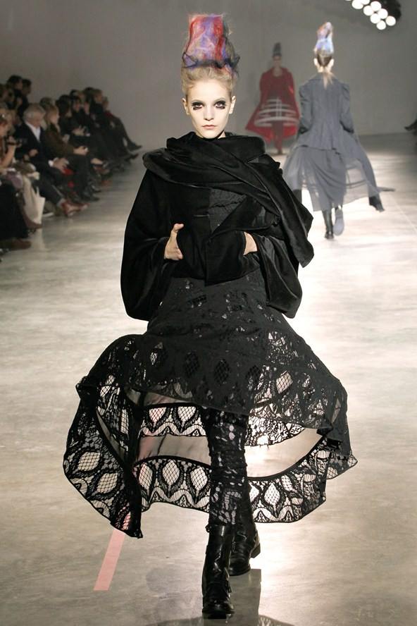 Yohji Yamamoto : Autumn/Winter 2011-12