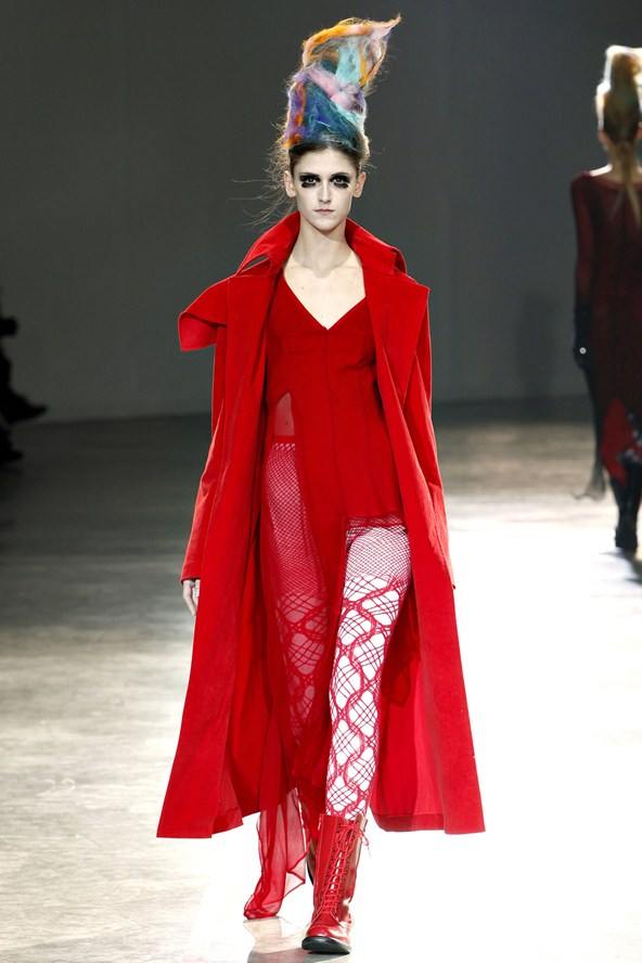 Yohji Yamamoto : Autumn/Winter 2011-12