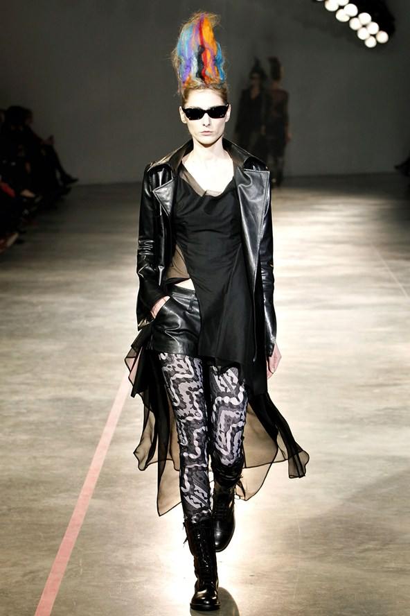 Yohji Yamamoto : Autumn/Winter 2011-12