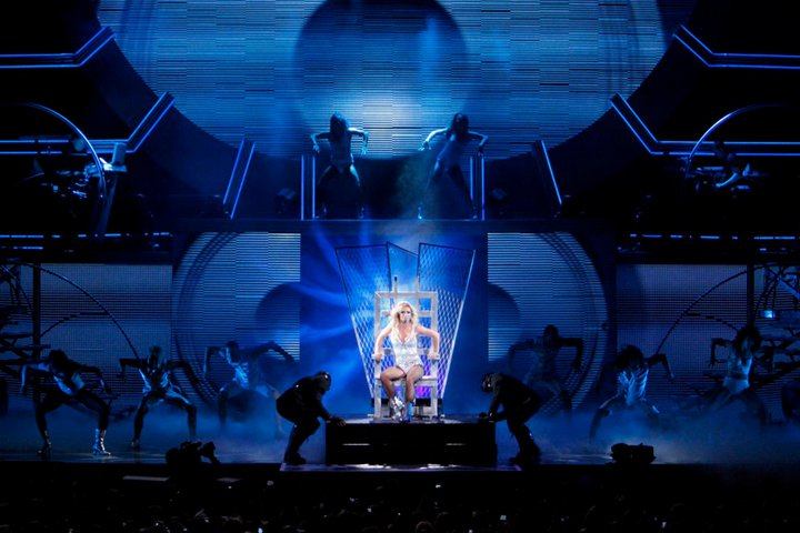 Britney Spears Femme Fatale Tour &mdash; Milwaukee 7/9/11