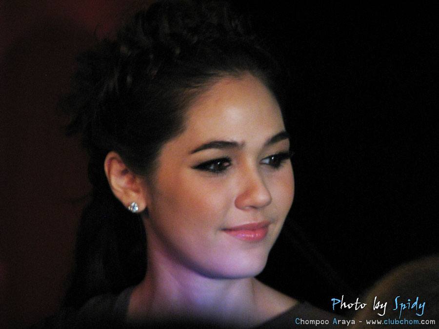 ชมพู่ อารยา @ GLAMOUR 60 YEARS OF ITALIAN FASHION