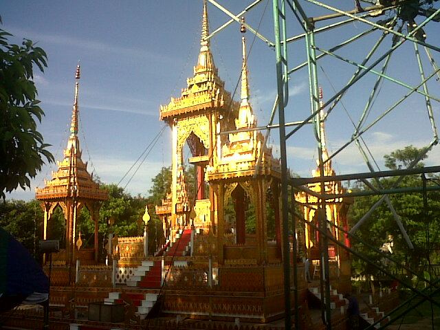 เมรุลอย 5 ยอด...จากอยุธยา-เสนา..