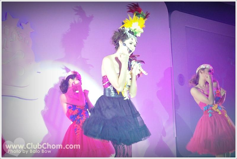ชมพู่ อารยา สวมบทหมอลำซิ่งโชว์ลีลาแดนซ์กระจาย