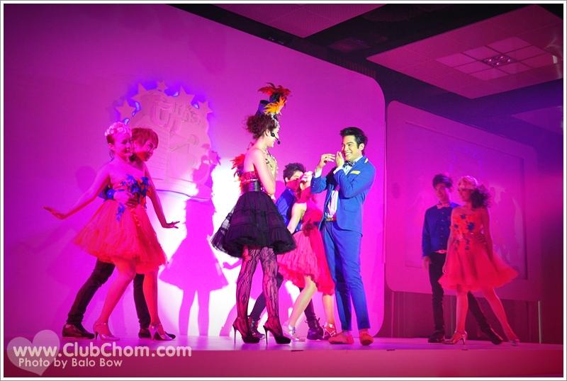 ชมพู่ อารยา สวมบทหมอลำซิ่งโชว์ลีลาแดนซ์กระจาย