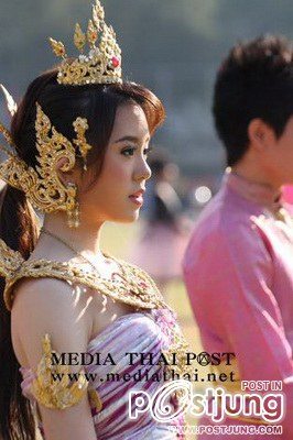 มาดูสาวๆในชุดไทยกันค่ะ