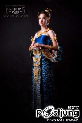 มาดูสาวๆในชุดไทยกันค่ะ