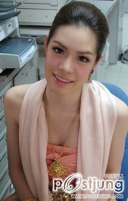มาดูสาวๆในชุดไทยกันค่ะ