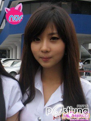มาดูสาวๆในชุดนักศึกษากันค่ะ