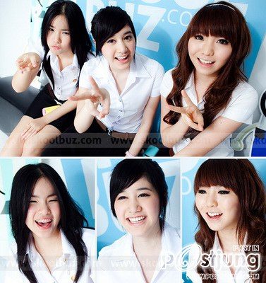มาดูสาวๆในชุดนักศึกษากันค่ะ
