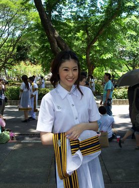 มาดูสาวๆในชุดนักศึกษากันค่ะ