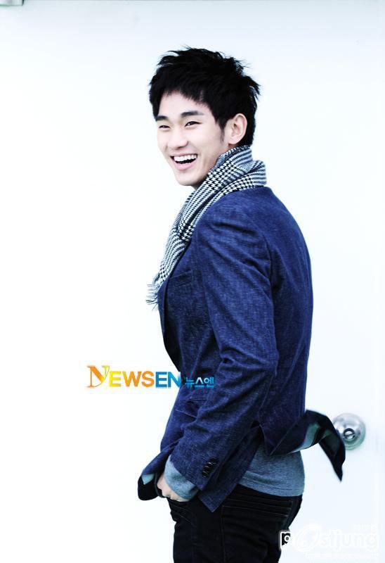 Kim Soo Hyun (คิมซูฮยอน)   ถ่ายแบบต่่าง ๆ