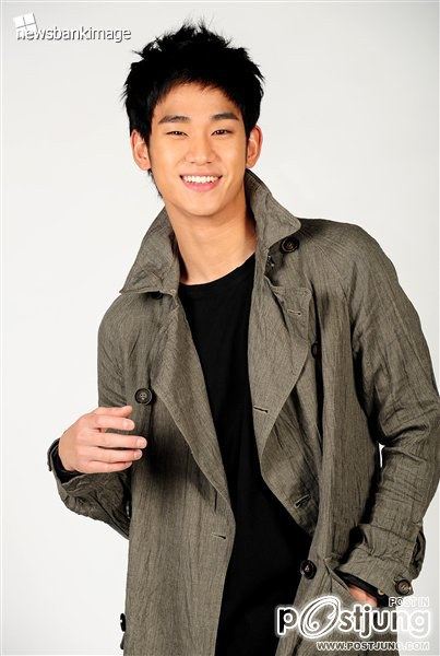 Kim Soo Hyun (คิมซูฮยอน)   ถ่ายแบบต่่าง ๆ