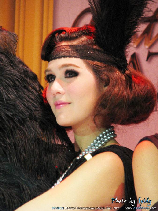 ชมพู่ อารยา เปิดตัวนาฬิกาสุดอลังการ