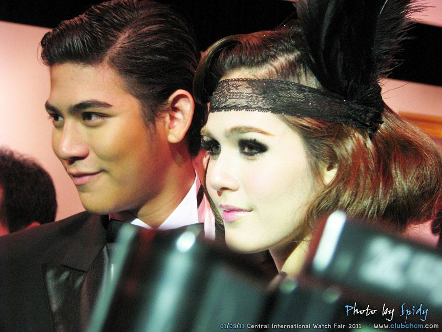 ชมพู่ อารยา เปิดตัวนาฬิกาสุดอลังการ