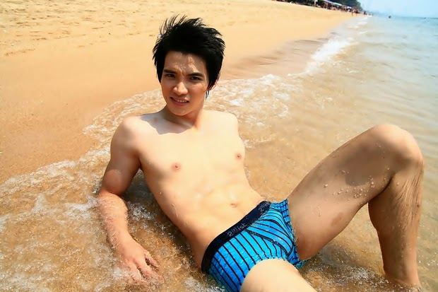 ชอบพี่คนนี้จัง ไม่รู้เป็นไร