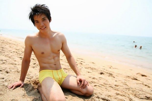 ชอบพี่คนนี้จัง ไม่รู้เป็นไร