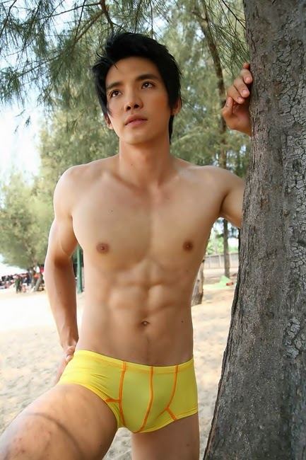 ชอบพี่คนนี้จัง ไม่รู้เป็นไร