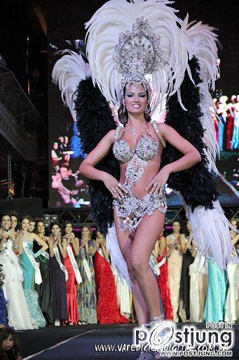 Argentina's national costume 2011..หางเครื่งมาเองค่ะ