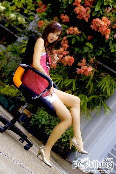 she...น่ารักทั้งน้าน