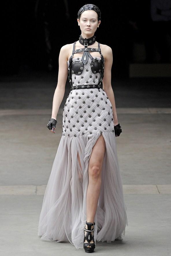 Alexander McQueen Ready-To-Wear Autumn/Winter 2011-12