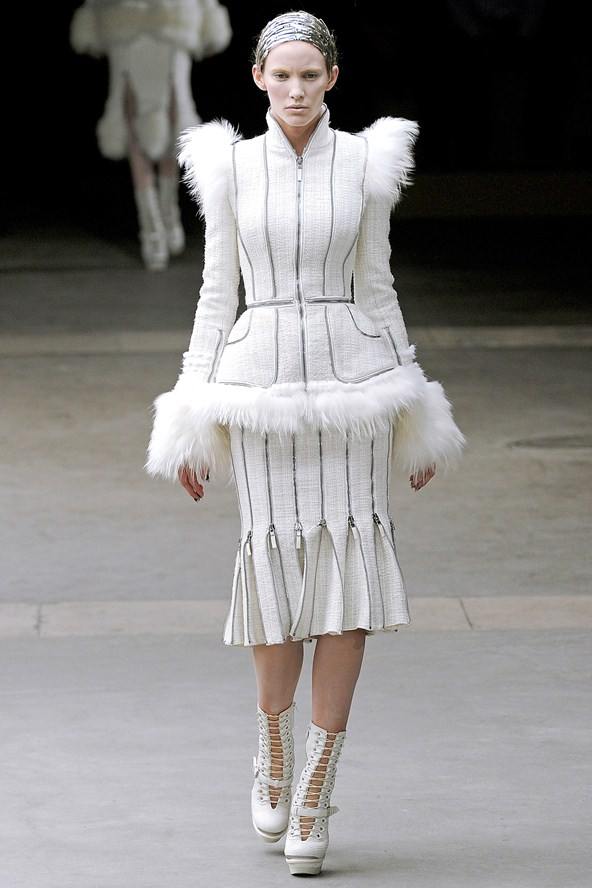 Alexander McQueen Ready-To-Wear Autumn/Winter 2011-12