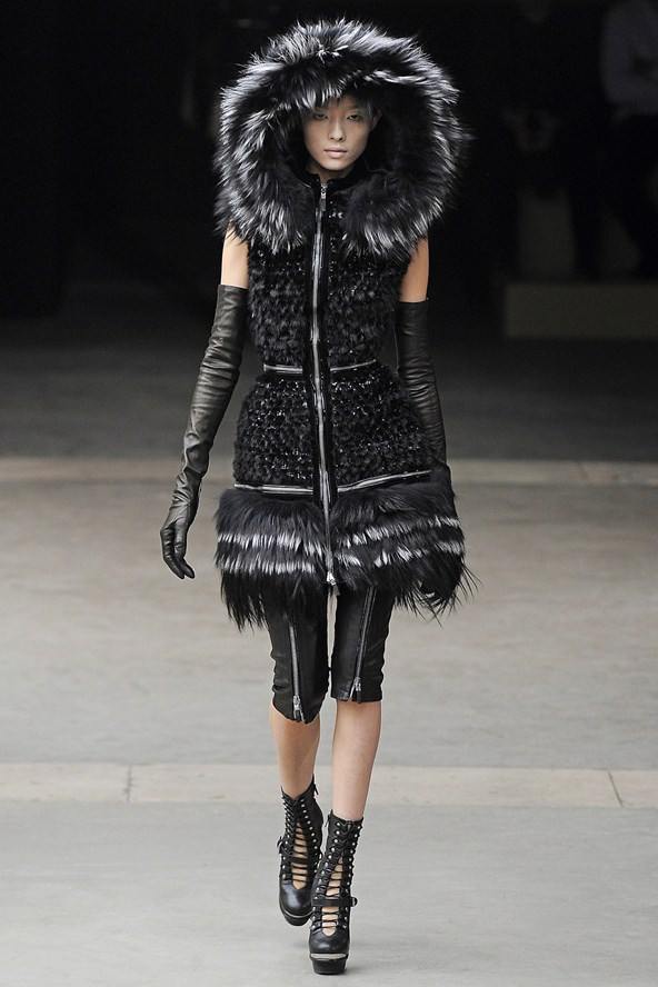 Alexander McQueen Ready-To-Wear Autumn/Winter 2011-12