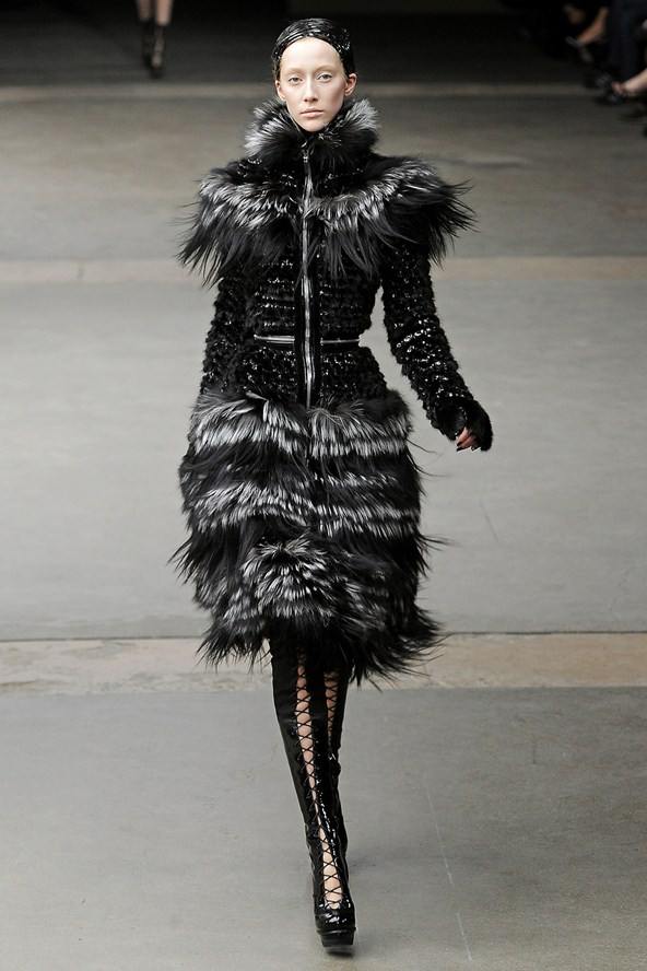 Alexander McQueen Ready-To-Wear Autumn/Winter 2011-12