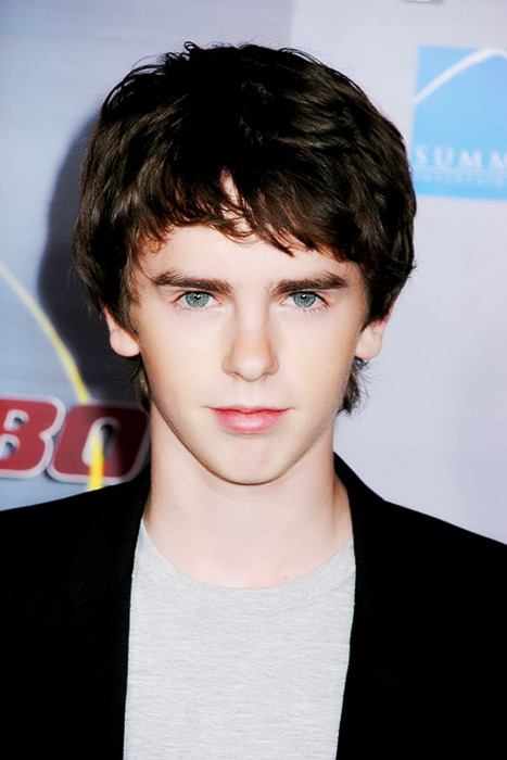 ใครเป็นแฟนคลับ Freddie Highmore