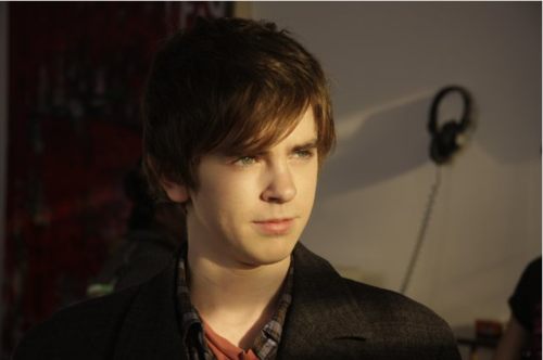 ใครเป็นแฟนคลับ Freddie Highmore