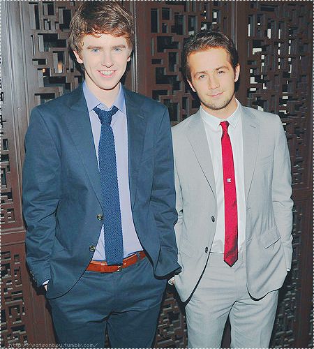 ใครเป็นแฟนคลับ Freddie Highmore