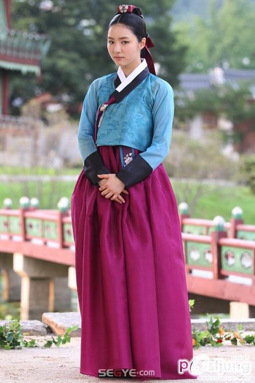 Deep Rooted Tree