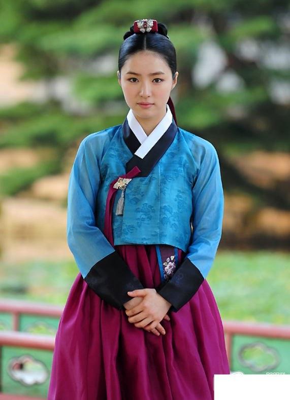 Deep Rooted Tree