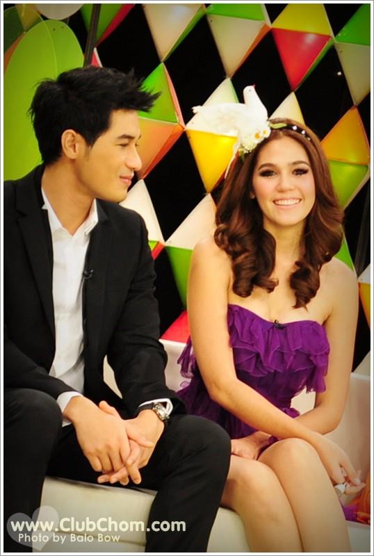 ชมพู่ อารยา ในรายการราตรีสโมสร