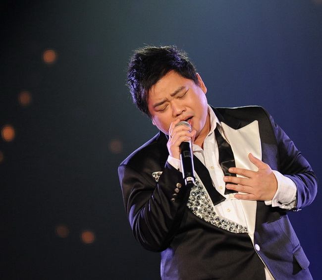 เบน ชลาทิศ รับเป็นเกย์ รักแฟนหนุ่มร่วม 8 ปีแล้ว