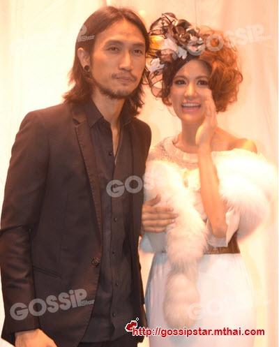 ก้อย - ตูน เดินแบบคู่ฟันค่าตัวเนาะๆครึ่งล้าน