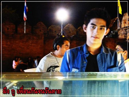 ภูมิ - รังษีธนานนท์ รับบทเป็น นิค