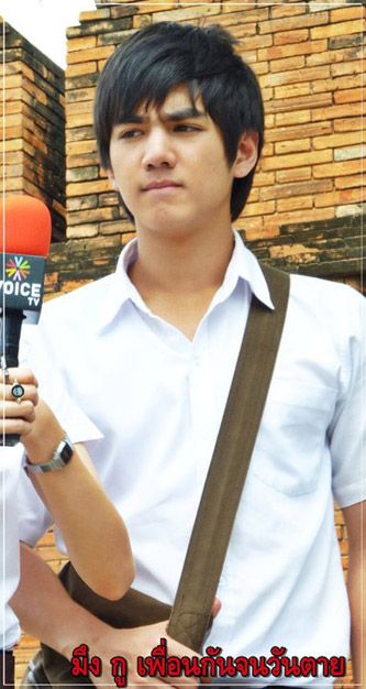 เม้าส์  B.O.Y รับบทเป็น สอง
