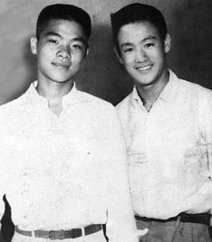 ระลึกถึง 'บรู๊ซ ลี' ชายหนุ่มที่ทำให้โลกรู้จักกังฟู