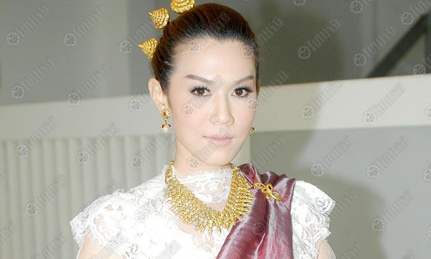 เมยฺเล่นเป็นเจ้าบัวเงิน(ตอนสาว)
