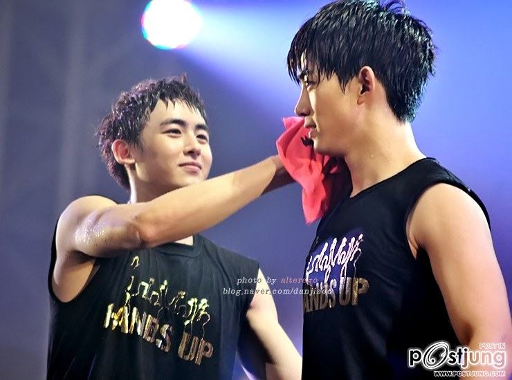 NICHKHUN   เปียกน้ำ  น่ารัก ๆ