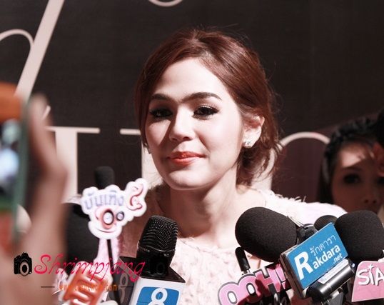 ชมพู่ อารยา @ Siam Paragon