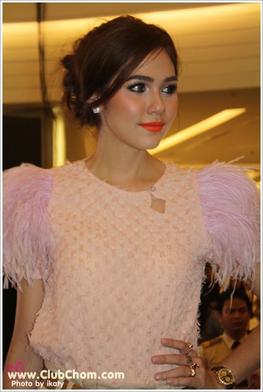 ชมพู่ อารยา @ Siam Paragon