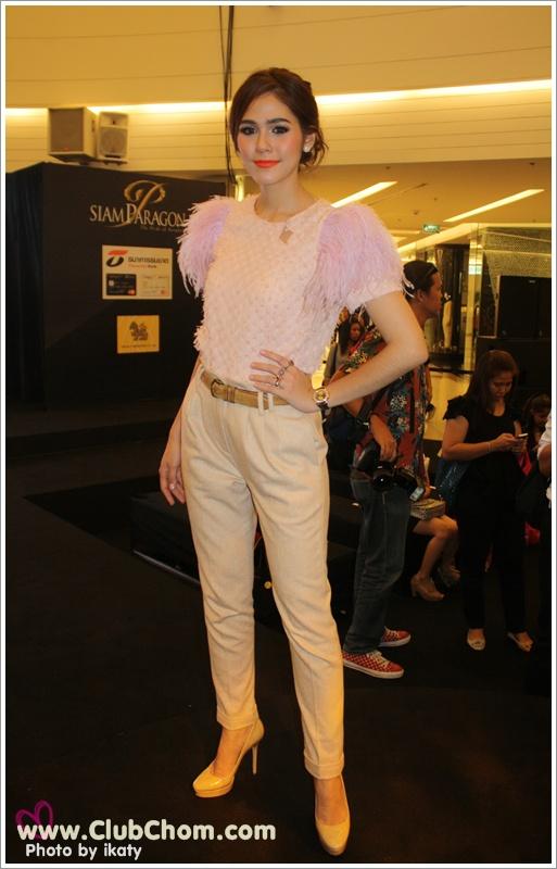 ชมพู่ อารยา @ Siam Paragon