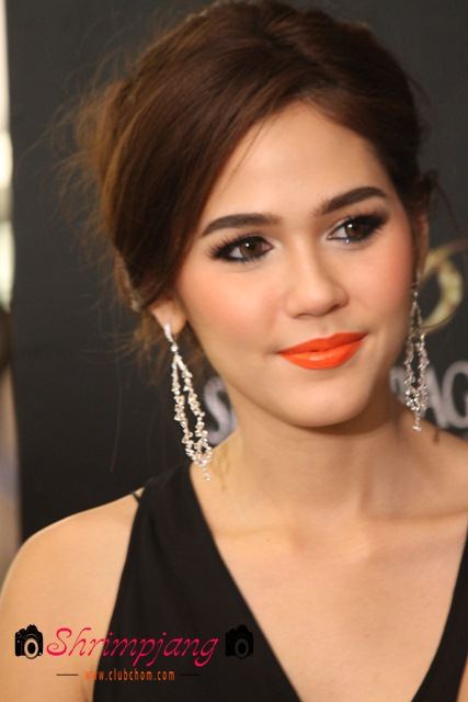 ชมพู่ อารยา ในงานแฟชั่นโชว์ World Fashion & Luxury trends Autumn/Winter 2011