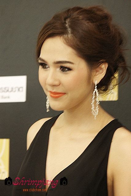 ชมพู่ อารยา ในงานแฟชั่นโชว์ World Fashion & Luxury trends Autumn/Winter 2011