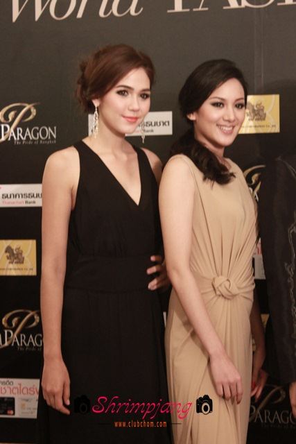 ชมพู่ อารยา ในงานแฟชั่นโชว์ World Fashion & Luxury trends Autumn/Winter 2011