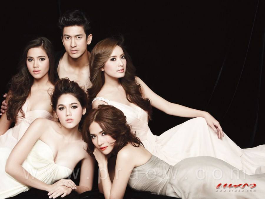 ชมพู่ อารยา ในนิตยสารแพรว